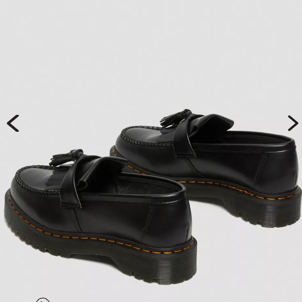 New Dr. Martens ADRIAN QUAD SMOOTH LEATHER TASSEL LOAFERS $160 Women’s Size 5 - Picture 3 of 11